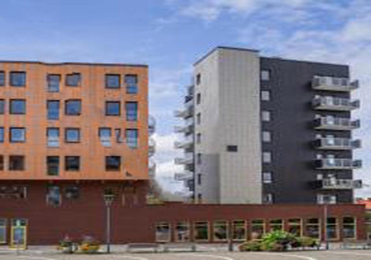 Continental Apartment Hotel Knivsta Knivsta  外观 照片